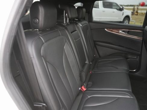 Used 2018 Lincoln MKX Reserve w/ Driver Assistance Package image 17