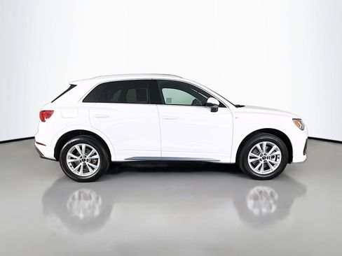 Certified 2025 Audi Q3 2.0T Premium w/ Convenience Package AWD/4WD image 8