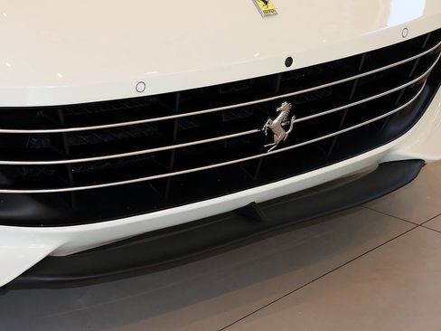 Certified 2018 Ferrari GTC4Lusso V12 image 20
