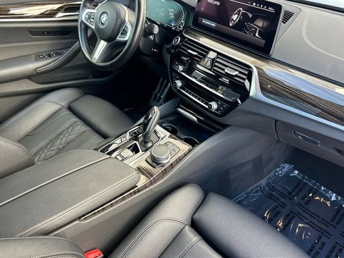 Used 2023 BMW 530e w/ M Sport Package RWD image 16