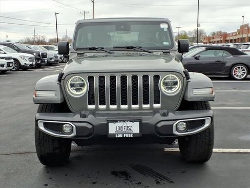 Used 2021 Jeep Wrangler Unlimited Sahara w/ Cold Weather Group image 32