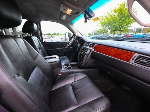 Used 2013 GMC Sierra 2500 SLT w/ SLT Convenience Package AWD/4WD image 23