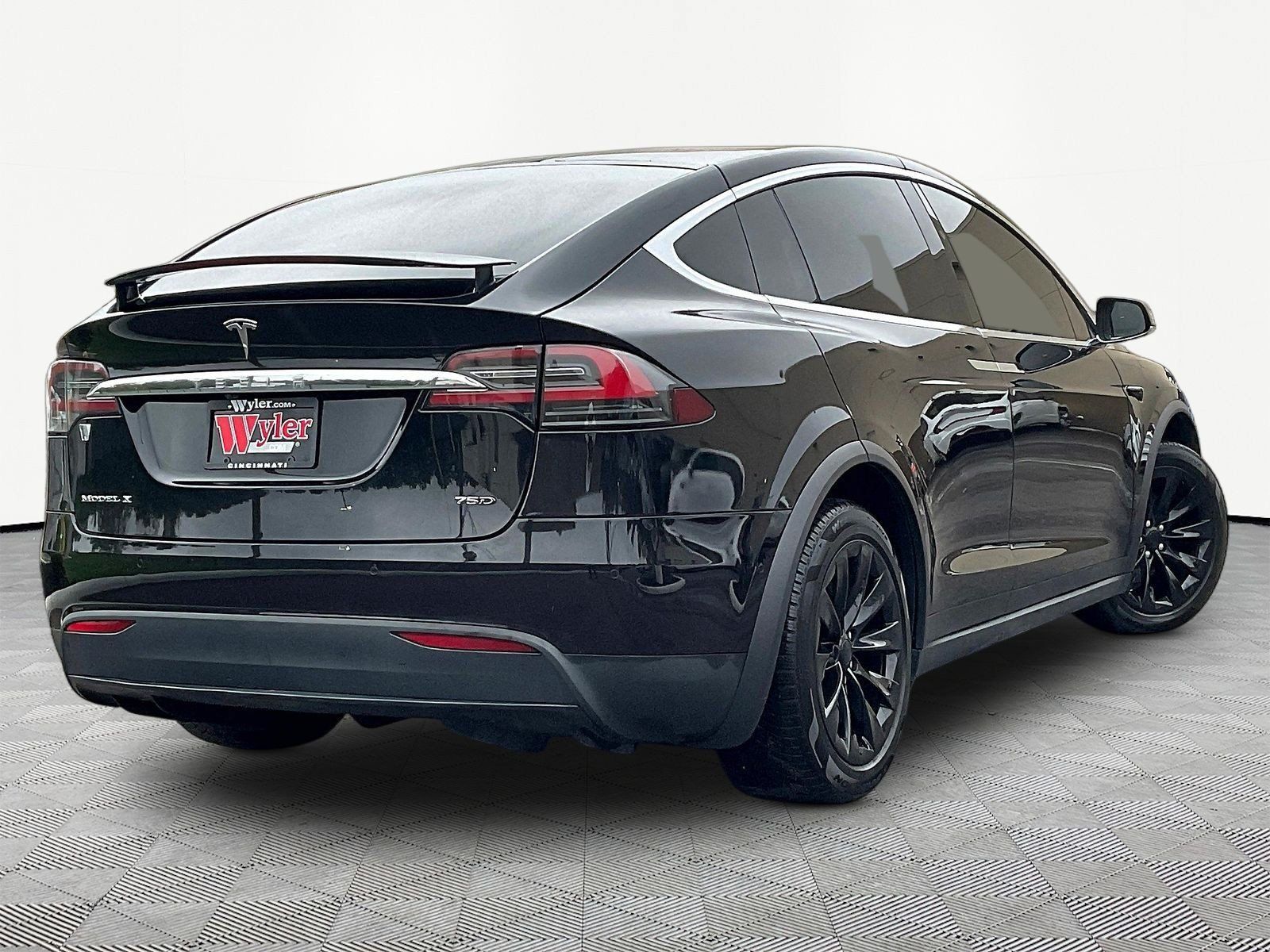Used 2017 Tesla Model X 90D AWD/4WD image 6