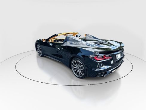 Used 2023 Chevrolet Corvette Stingray Premium Conv w/ Z51 Performance Package RWD image 6