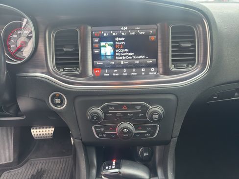 Used 2018 Dodge Charger R/T Scat Pack image 13