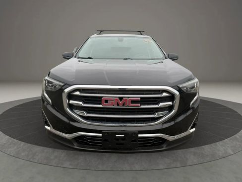 Used 2019 GMC Terrain SLT w/ Preferred Package AWD/4WD image 2