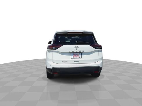 Used 2024 Nissan Rogue S FWD image 8