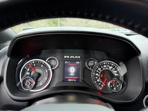 Used 2024 RAM 2500 Big Horn image 17