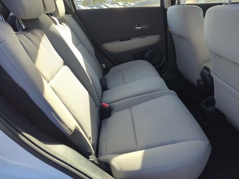 Used 2022 Honda HR-V LX image 23