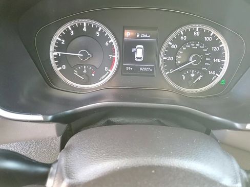 Used 2020 Hyundai Santa Fe SE image 18