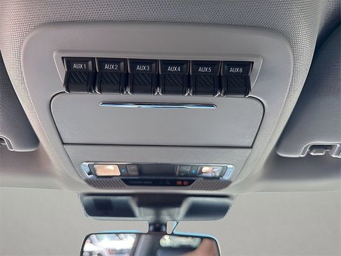 New 2025 Ford F350 Lariat w/ Chrome Package image 19