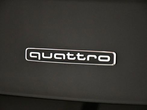 Used 2025 Audi Q3 2.0T Premium w/ Convenience Package image 10