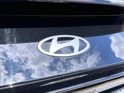 Used 2024 Hyundai Ioniq 6 SE RWD image 29