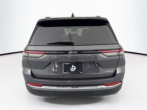 Used 2024 Jeep Grand Cherokee Laredo X RWD image 6