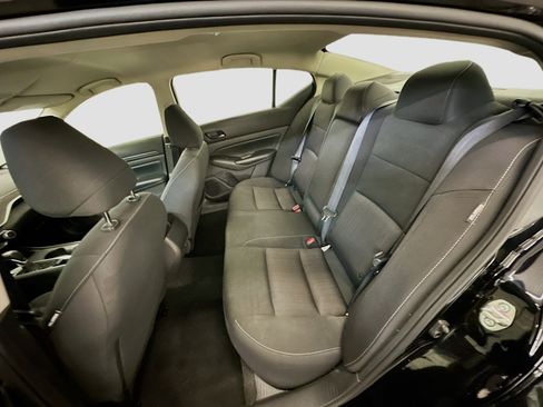 Used 2025 Nissan Altima 2.5 SV image 28