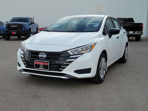 New 2025 Nissan Versa S w/ Trunk Package image 4