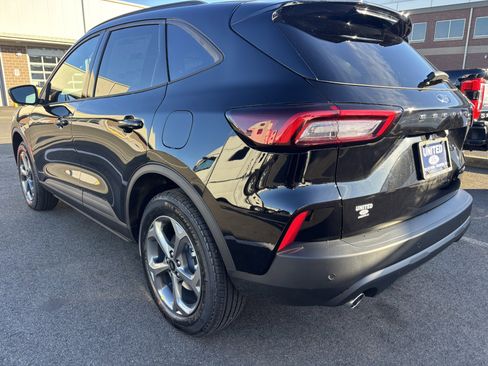 New 2026 Ford Escape ST-Line w/ Tech Pack #1 AWD/4WD image 7