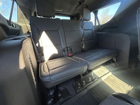 Used 2021 GMC Yukon XL Denali w/ Denali Premium Package image 31