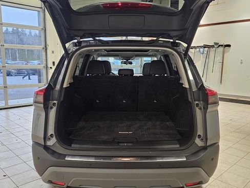 Used 2021 Nissan Rogue SV w/ Premium Package image 38