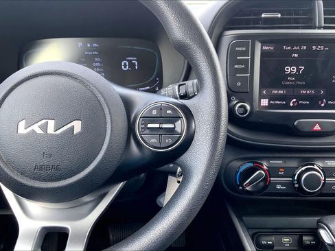 Used 2024 Kia Soul LX w/ Option Group 015 FWD image 24