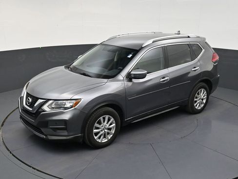 Used 2017 Nissan Rogue SV FWD image 12