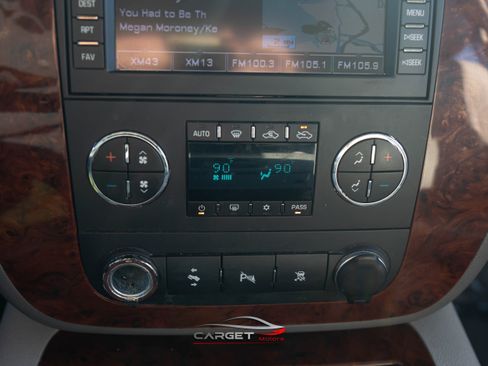 Used 2011 Chevrolet Avalanche LTZ image 31