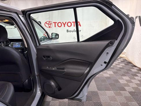 Used 2023 Nissan Kicks SV image 11