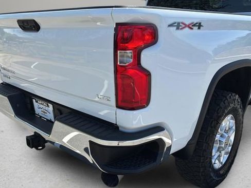 Used 2024 Chevrolet Silverado 2500 LTZ AWD/4WD image 36
