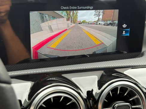 Used 2023 Mercedes-Benz CLA 250 image 17