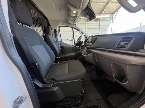 Used 2025 Ford Transit 250 Low Roof w/ Exterior Upgrade Package RWD image 16