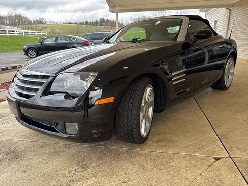 Used 2005 Chrysler Crossfire Limited image 7