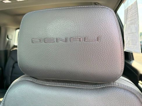 Used 2023 GMC Sierra 2500 Denali w/ Denali Ultimate Package AWD/4WD image 21