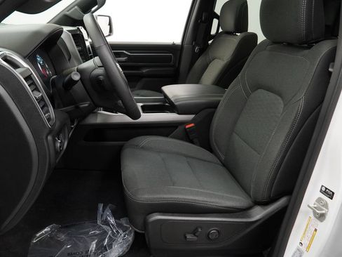 Used 2025 RAM 1500 Big Horn AWD/4WD image 16