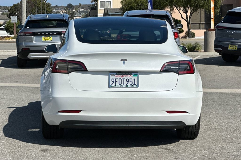 Used 2023 Tesla Model 3 Standard Range RWD image 4