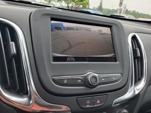 Used 2023 Chevrolet Equinox LT image 19