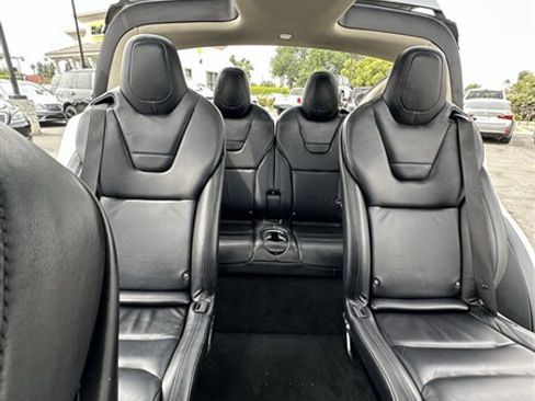 Used 2016 Tesla Model X 75D image 17