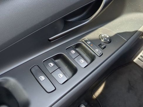 New 2025 Hyundai Elantra Sport image 8