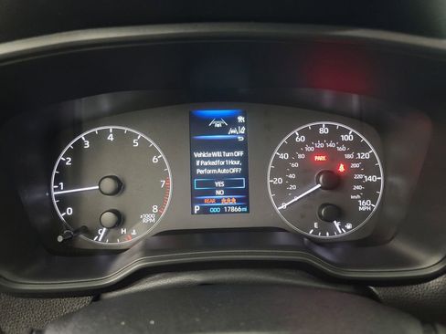 Used 2025 Toyota Corolla Cross LE image 27