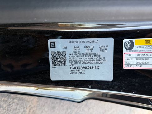Used 2019 Chevrolet Camaro SS RWD image 34