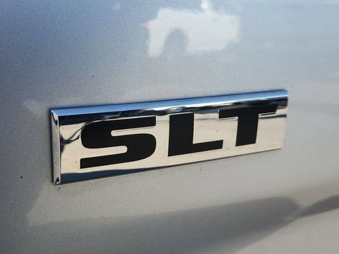 Used 2015 RAM 2500 SLT w/ Protection Group AWD/4WD image 5