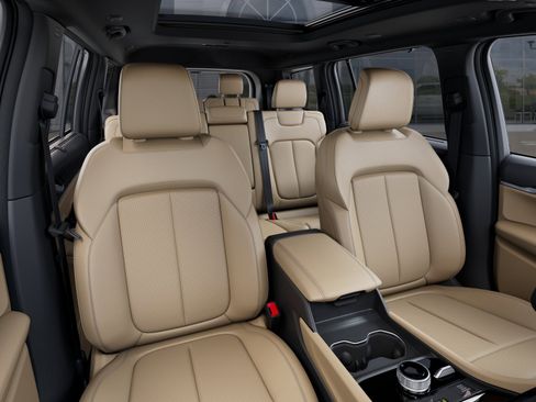 New 2025 Jeep Grand Cherokee L Limited AWD/4WD image 39