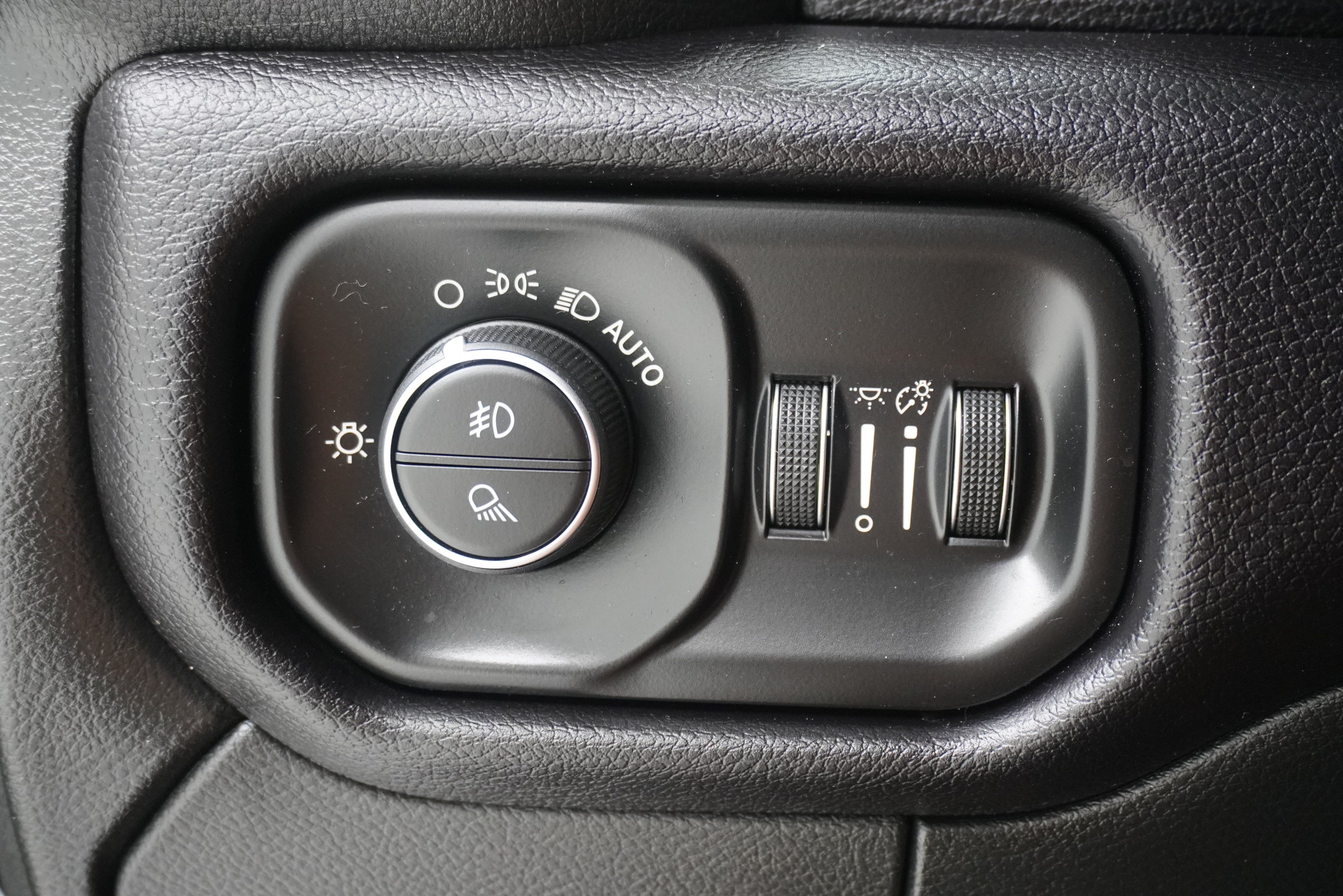 Used 2021 RAM 2500 Laramie AWD/4WD image 25