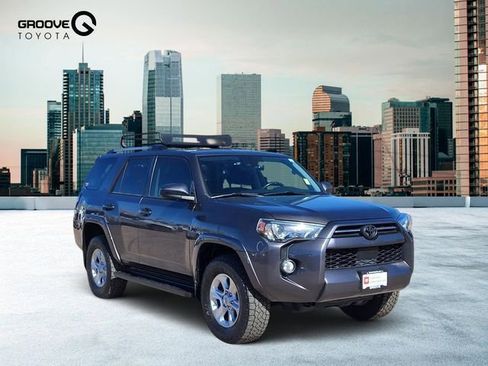 Used 2020 Toyota 4Runner SR5 image 9