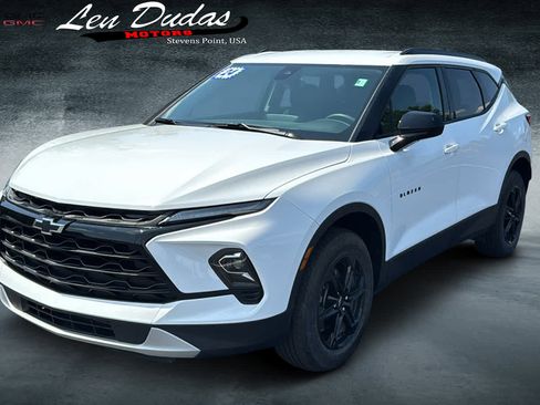 Used 2024 Chevrolet Blazer LT w/ Convenience Package AWD/4WD image 2