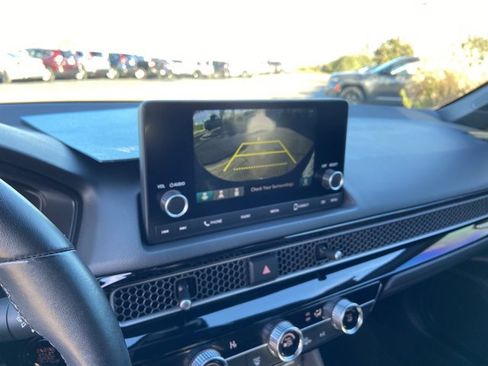 Used 2025 Honda Civic Sport image 34