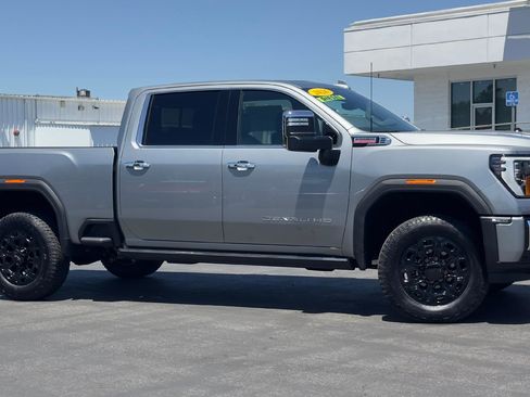 Used 2026 GMC Sierra 2500 Denali w/ Max Trailering Package AWD/4WD image 2
