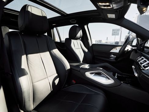 Used 2021 Mercedes-Benz Maybach GLS 600 Maybach GLS 600 image 42