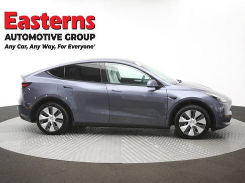 Used 2023 Tesla Model Y Long Range AWD/4WD image 39