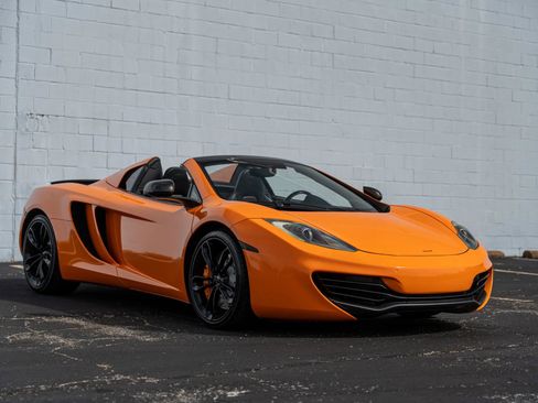 Used 2013 McLaren MP4-12C Spider image 8