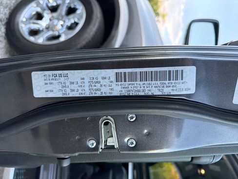 Used 2017 RAM 1500 Laramie w/ Convenience Group AWD/4WD image 36